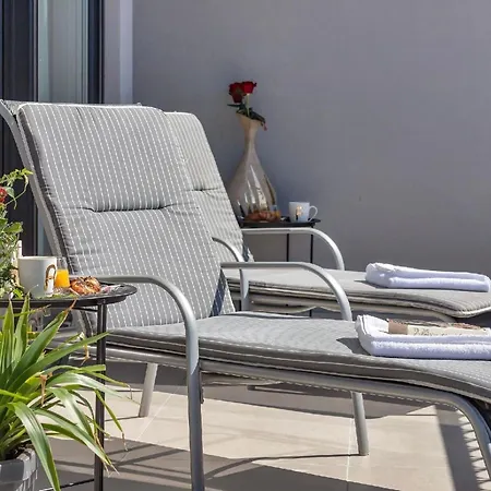 Schoene In Zelenka Mit Grosser Terrasse