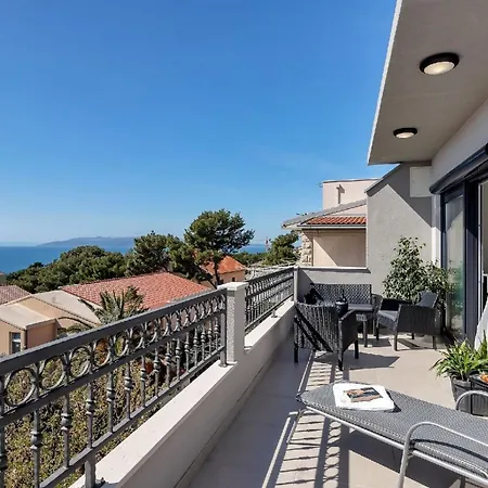 Schoene In Zelenka Mit Grosser Terrasse Appartement