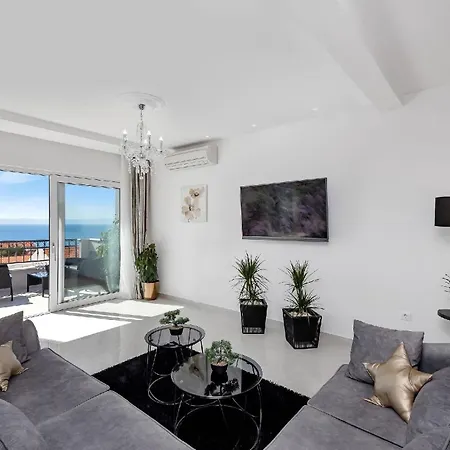 Appartement Schoene In Zelenka Mit Grosser Terrasse *