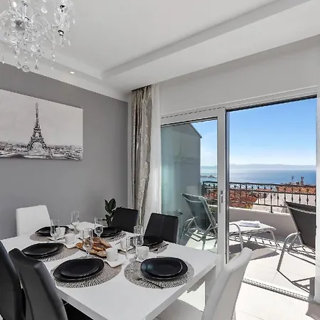 Appartement Schoene In Zelenka Mit Grosser Terrasse *