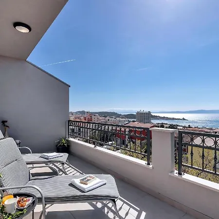 Schoene In Zelenka Mit Grosser Terrasse Appartement Makarska